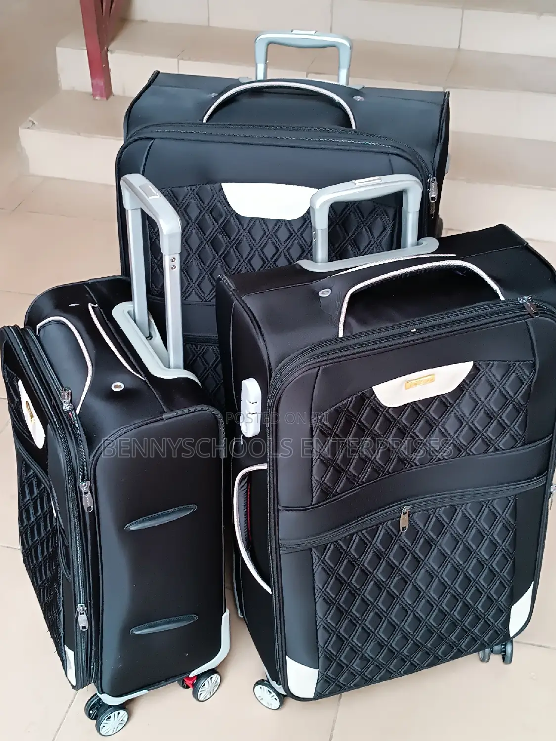 Set of 3 Black an White Leader Polo Travelling Luggage Boxes