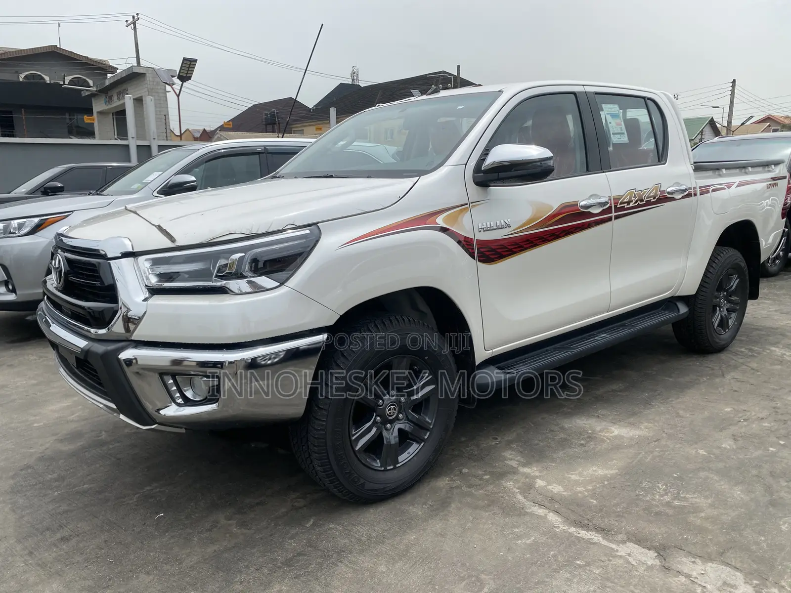 New Toyota Hilux 2022 White