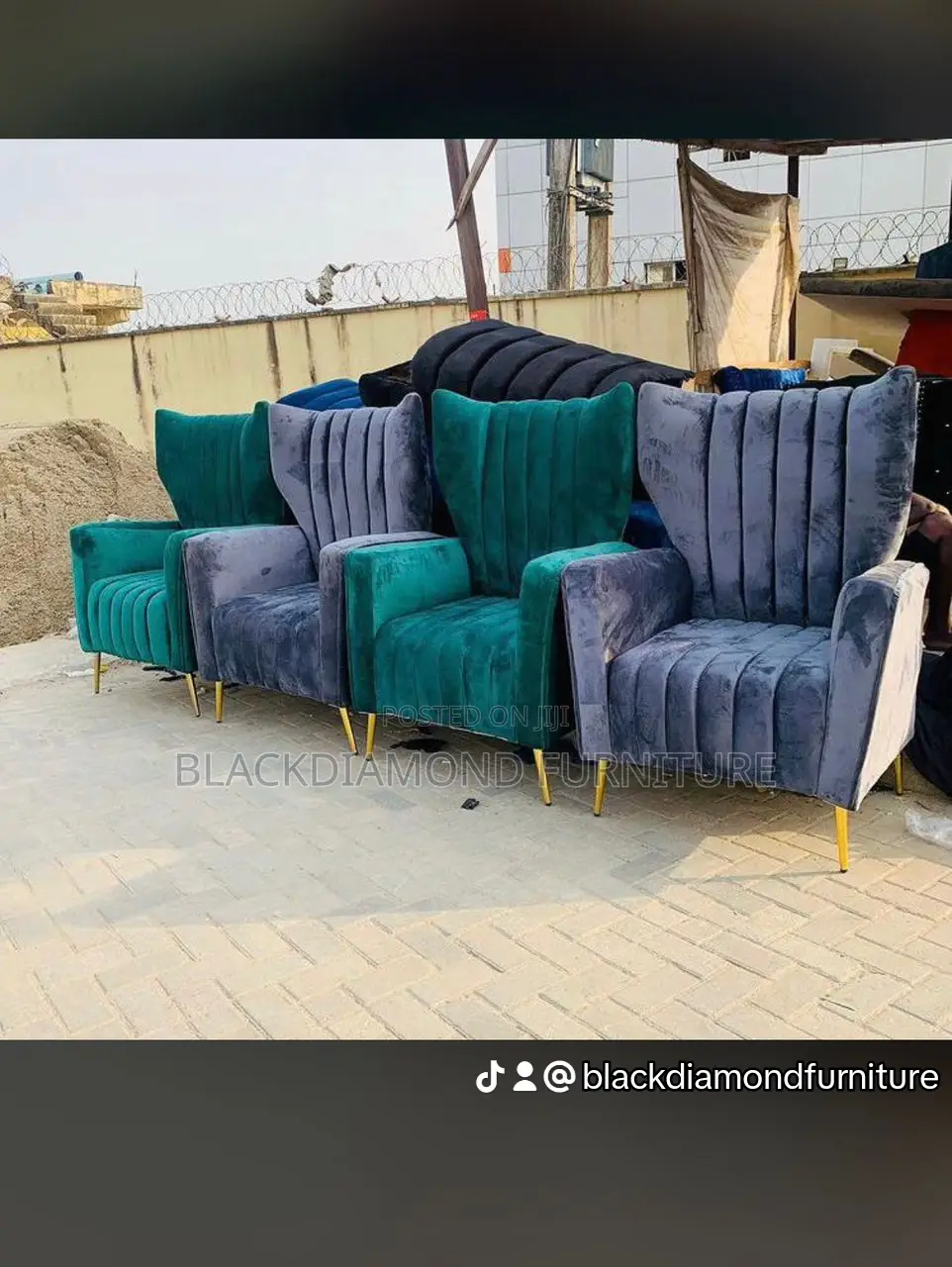 A Single Sitter Console by Blackdiamondfurniture