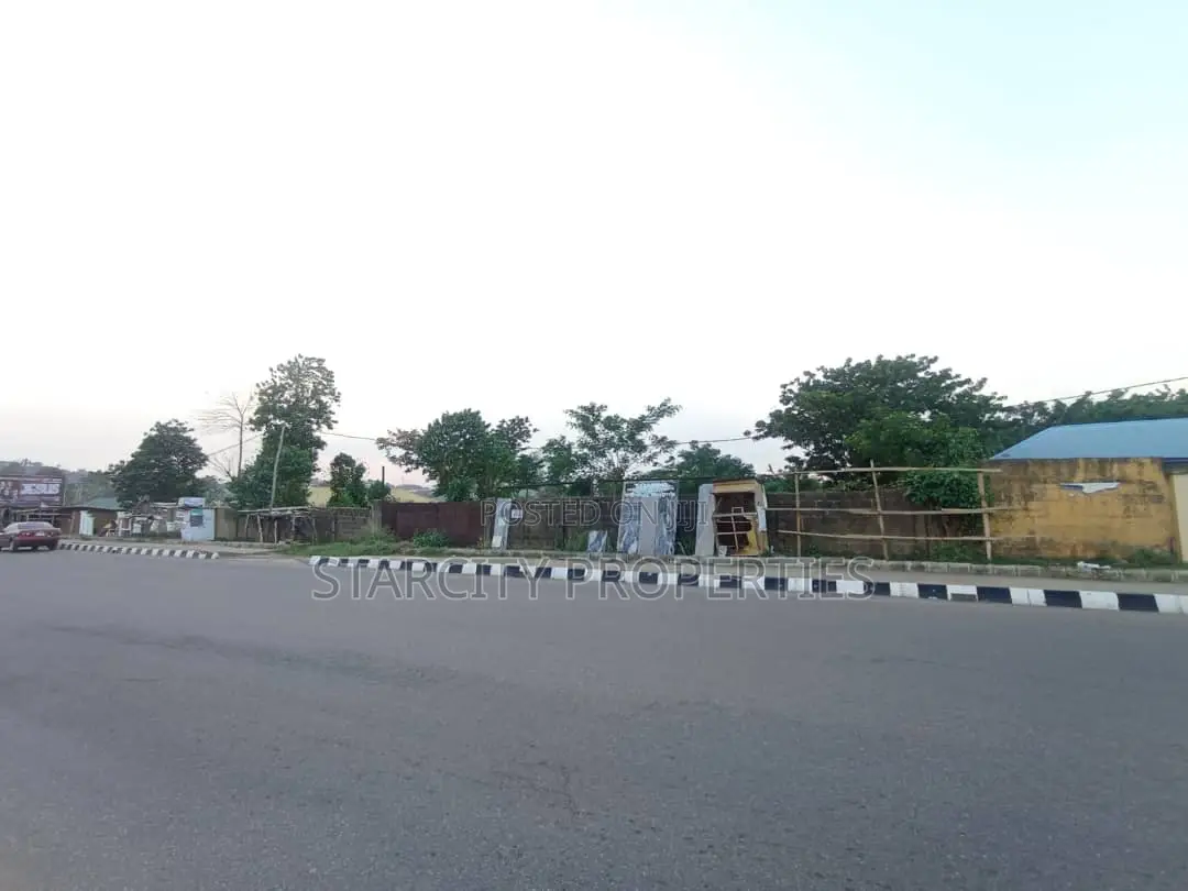 20plots of Land With C of O Along Abiola Express Near NNPC