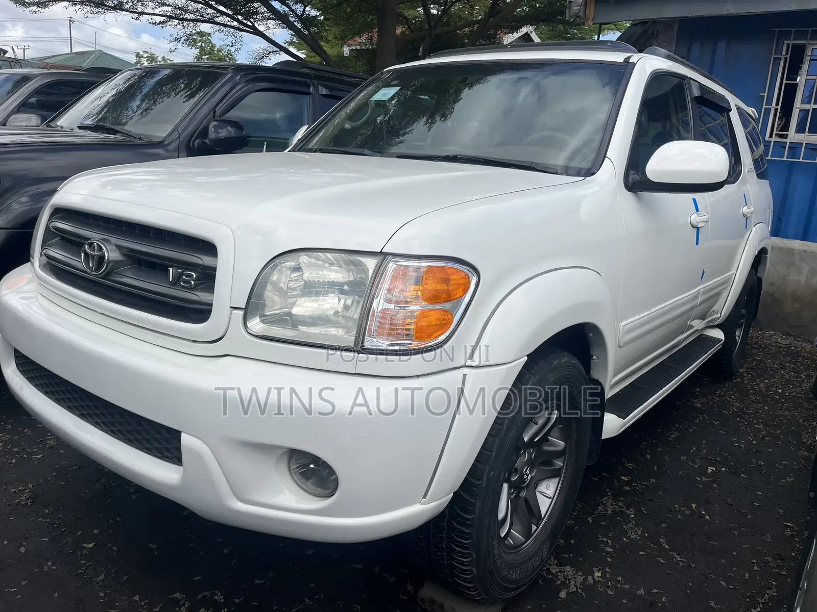 Toyota Sequoia 2004 White