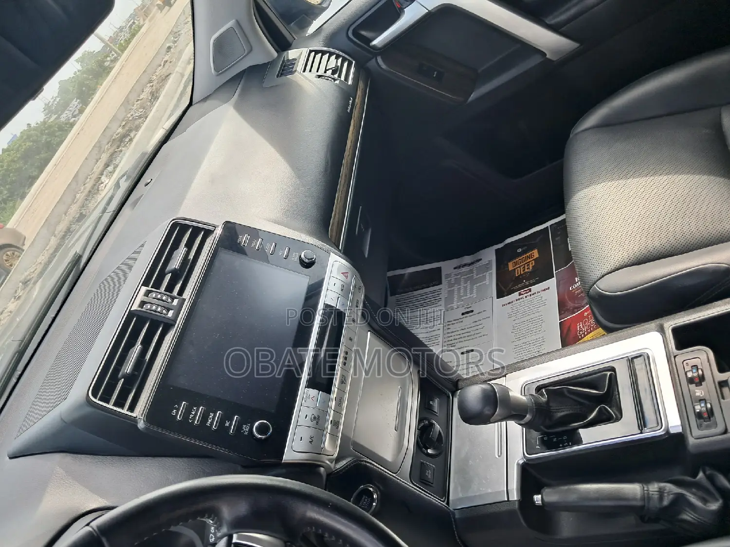 Toyota Land Cruiser Prado 2022 Black
