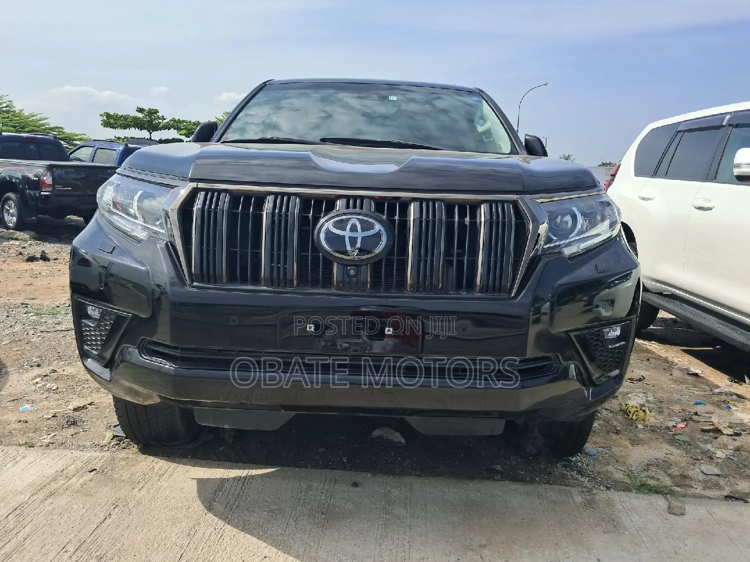 Toyota Land Cruiser Prado 2022 Black
