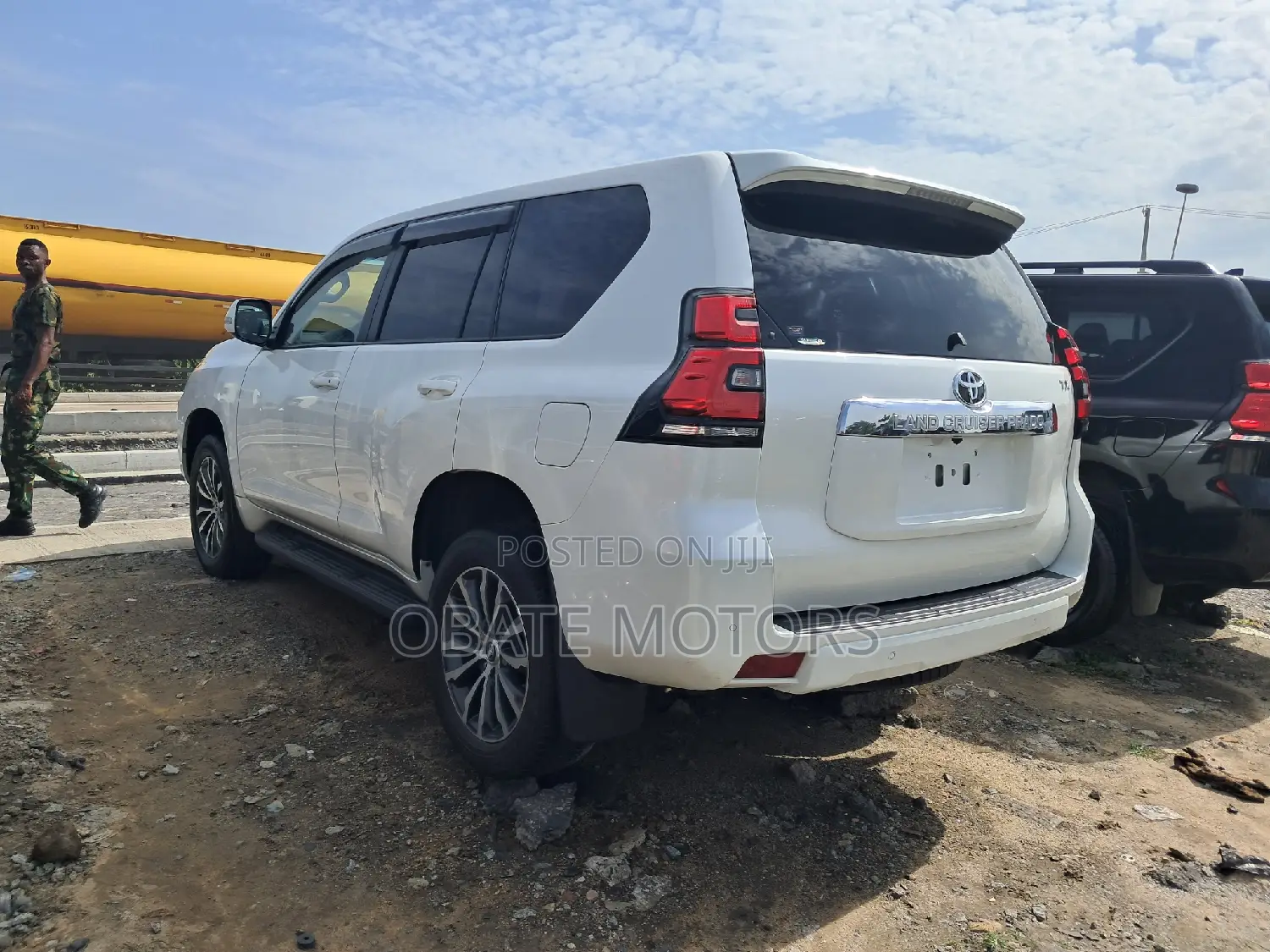 Toyota Land Cruiser Prado 2022 White