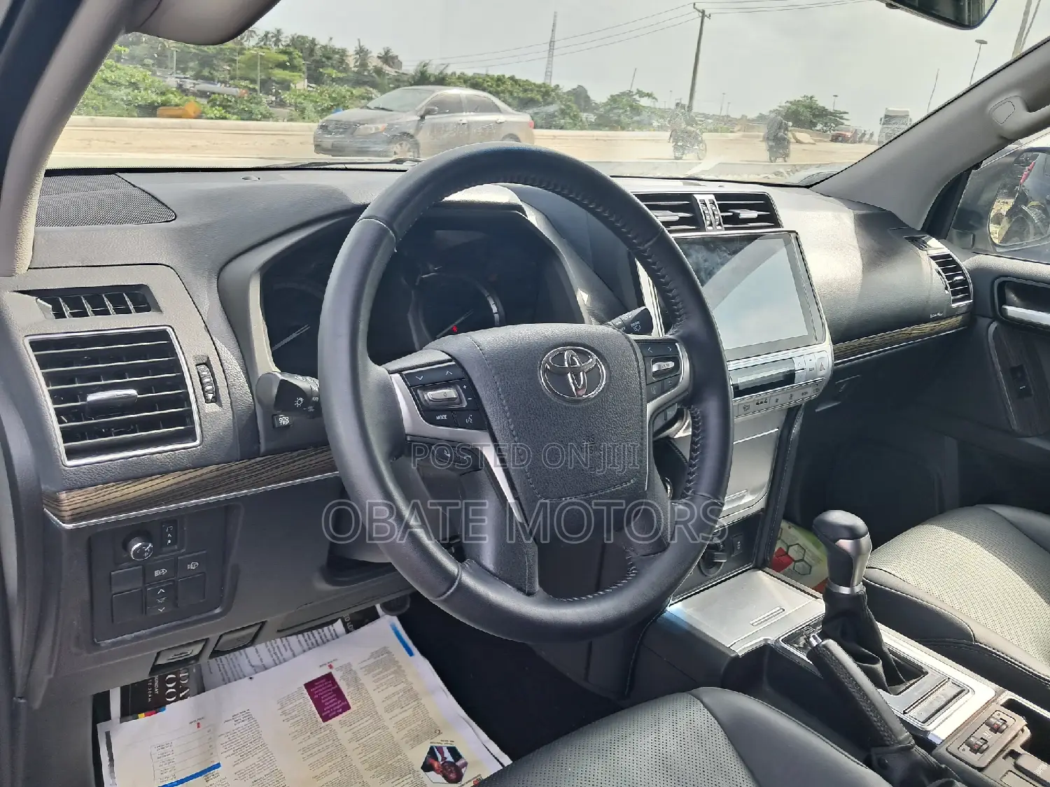 Toyota Land Cruiser Prado 2022 White