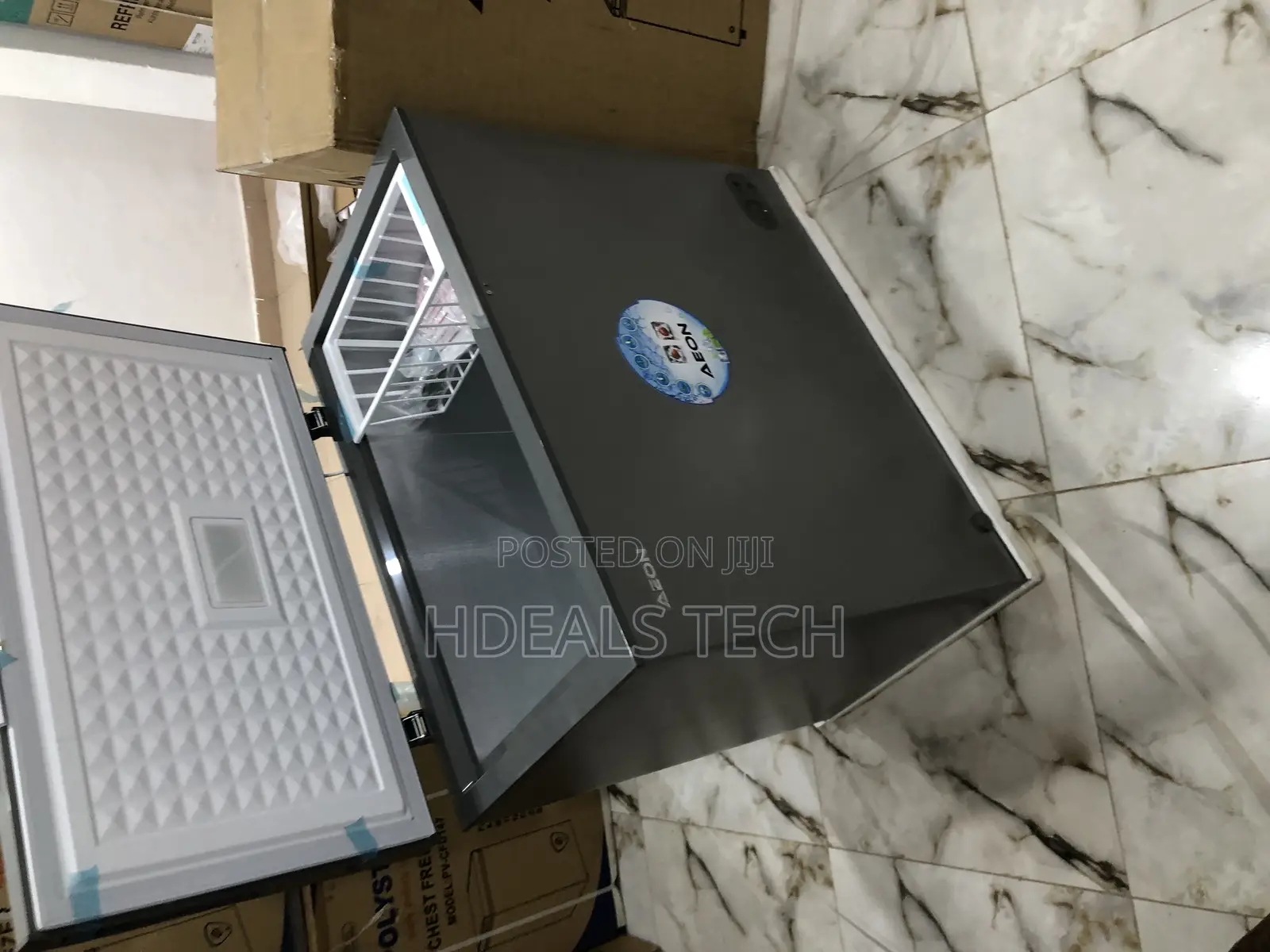 Aeon Chest Freezer (200litre) Silver
