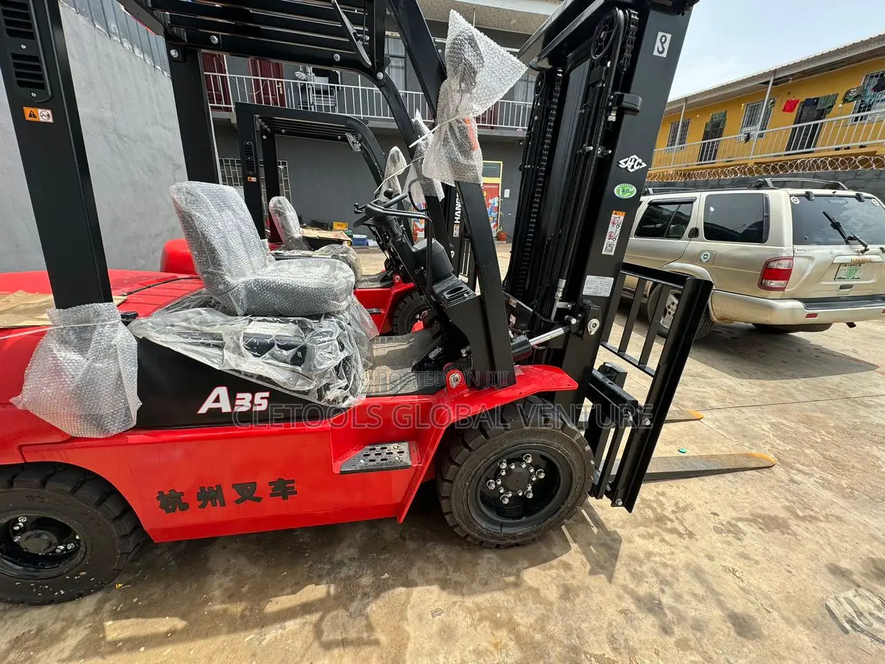 Mobile Forklift 3ton by 3meters