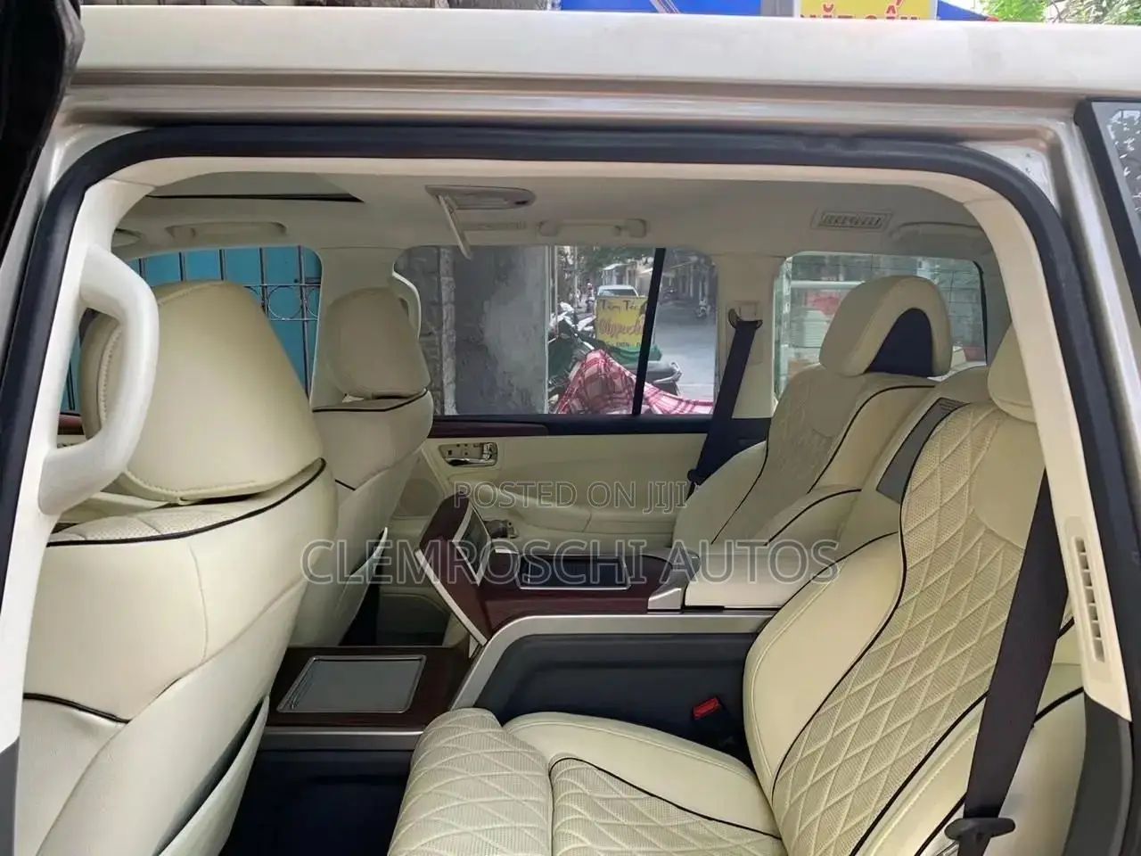 High Quality Certified VIP Interior Upgrade on Lancruiser