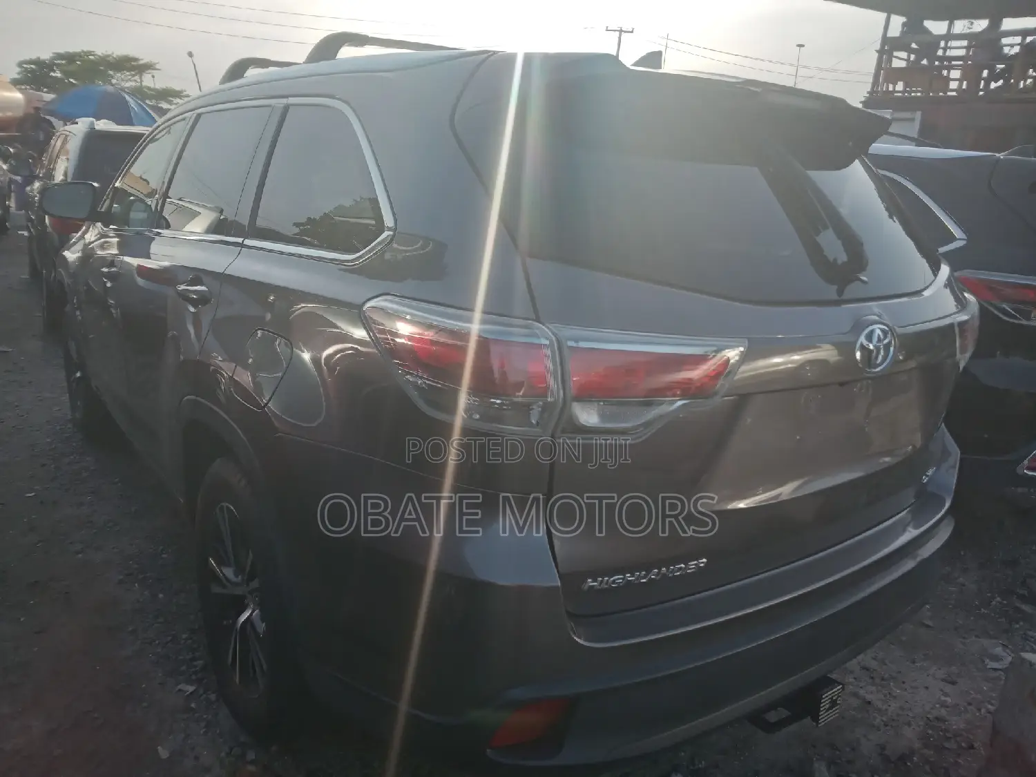 Toyota Highlander XLE 4x2 V6 (3.5L 6cyl 8A) 2017 Gray