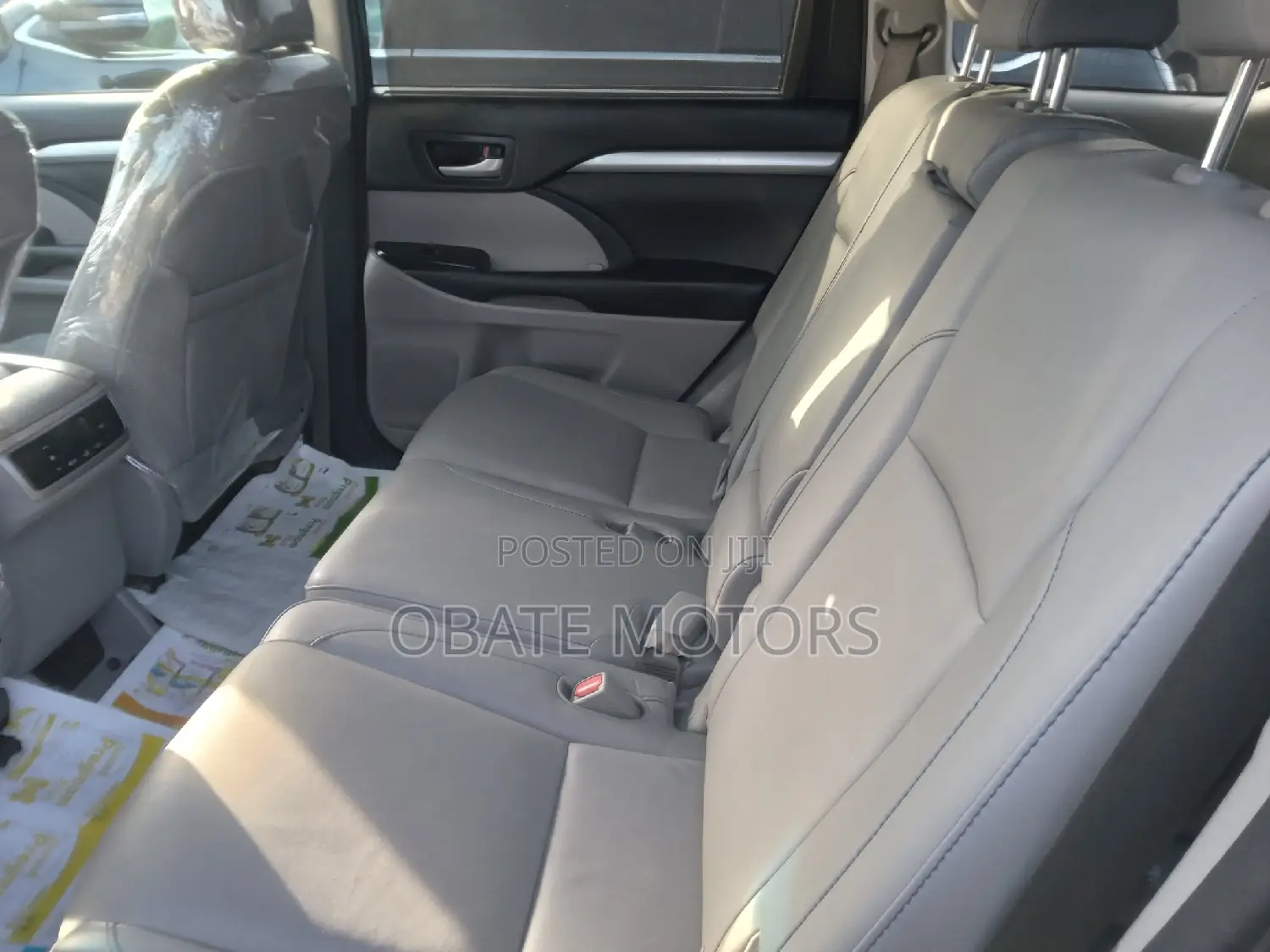 Toyota Highlander XLE 4x2 V6 (3.5L 6cyl 8A) 2017 Gray