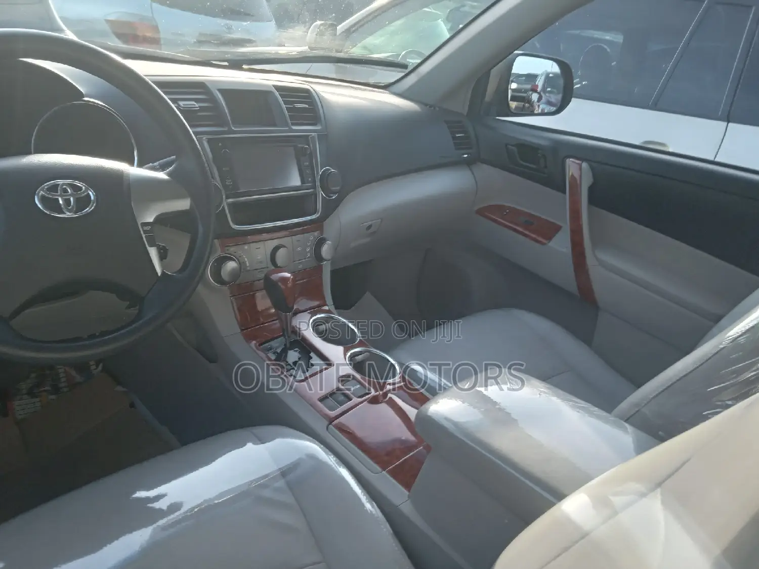 Toyota Highlander Limited 3.5l 4WD 2013 Gray