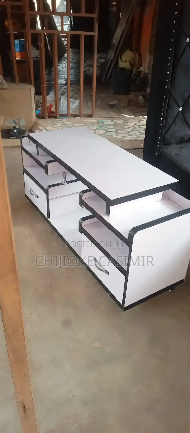 4feet Tv Stand