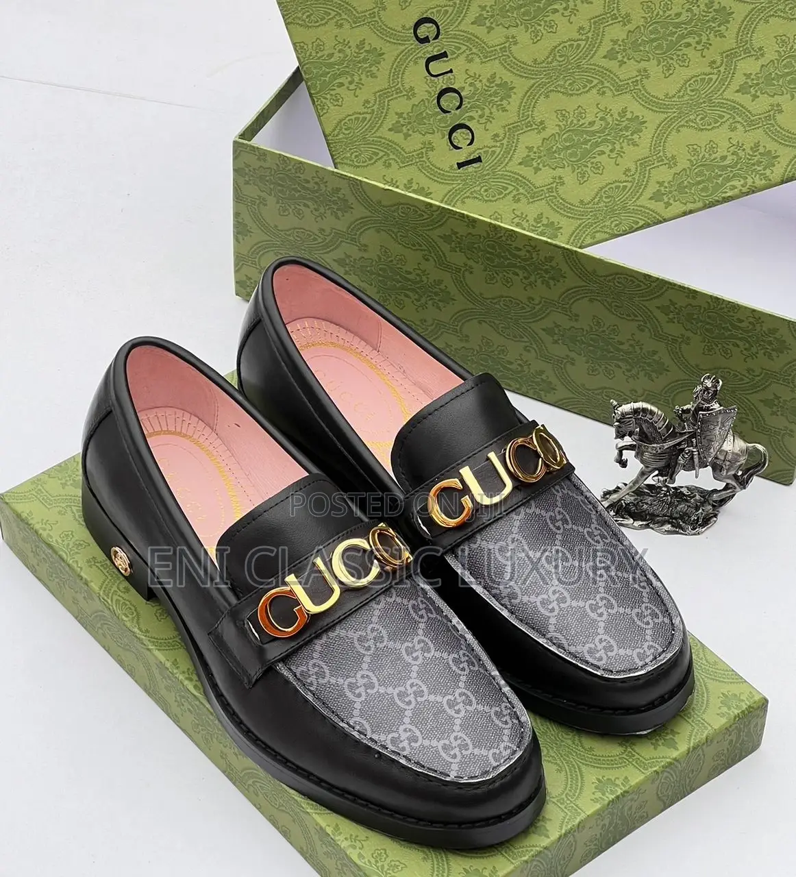 High Quality Luxury Outfits Gucci Available for Man's