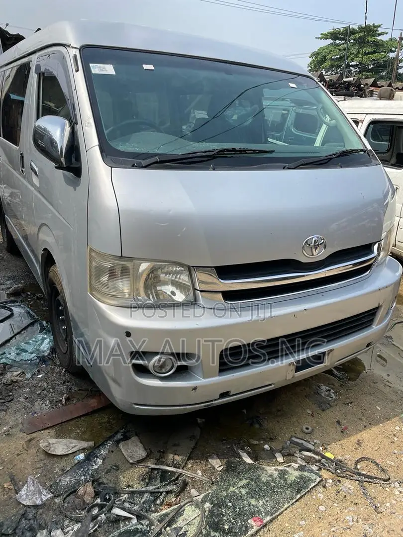 Toyota HiAce 2008 Grey
