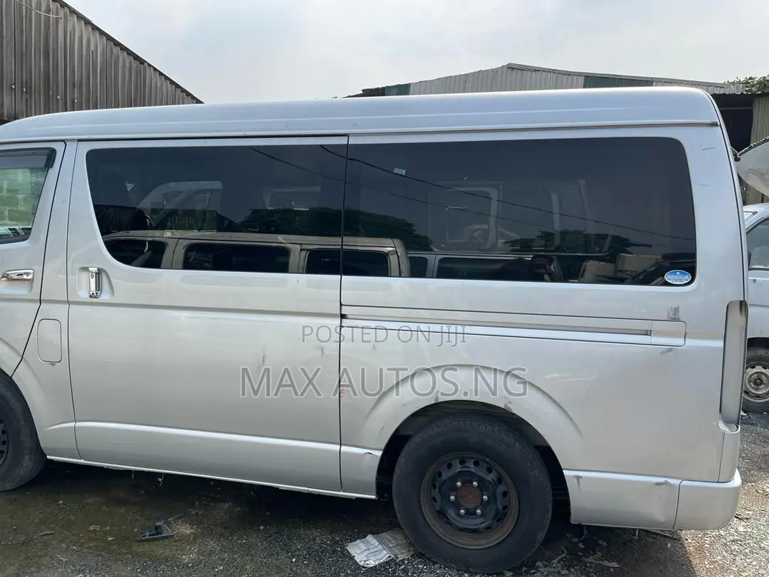 Toyota HiAce 2008 Grey