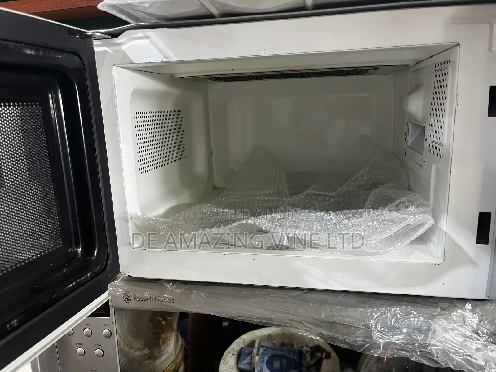 Microwave Oven With Grill