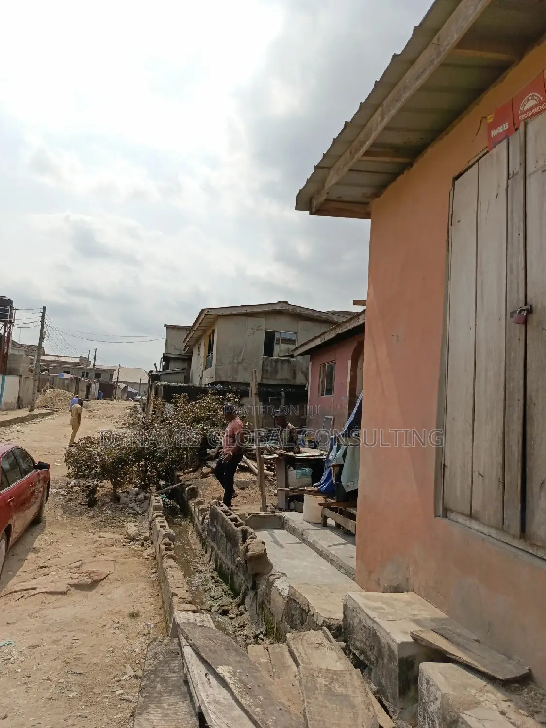 3bdrm Bungalow in Omole Phase 2 for sale