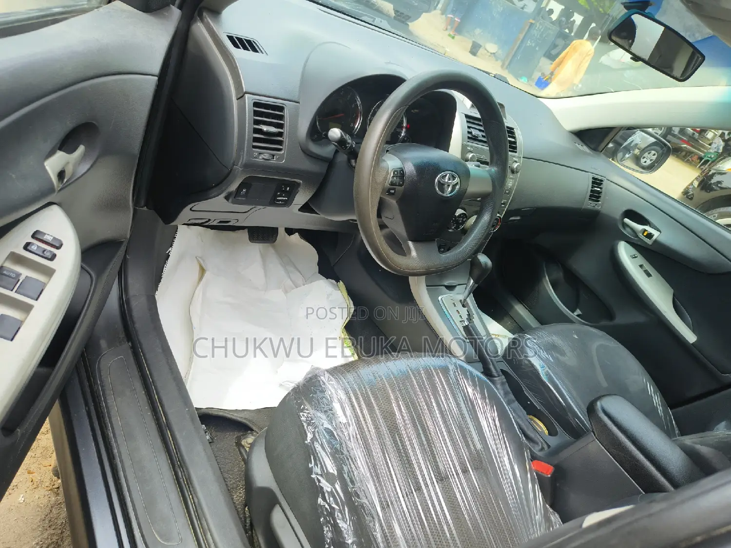 Toyota Corolla 2012 Gray