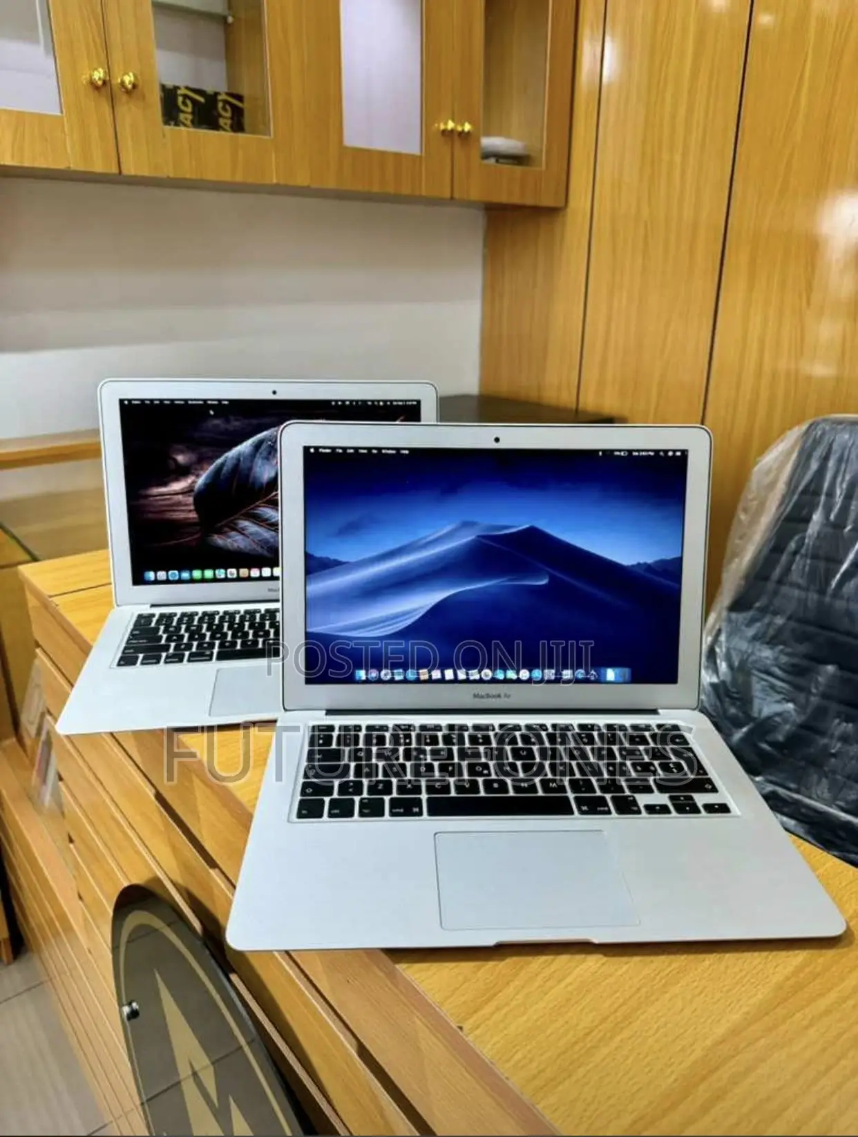 Laptop Apple MacBook Pro 2017 8GB Intel Core I5 SSD 256GB