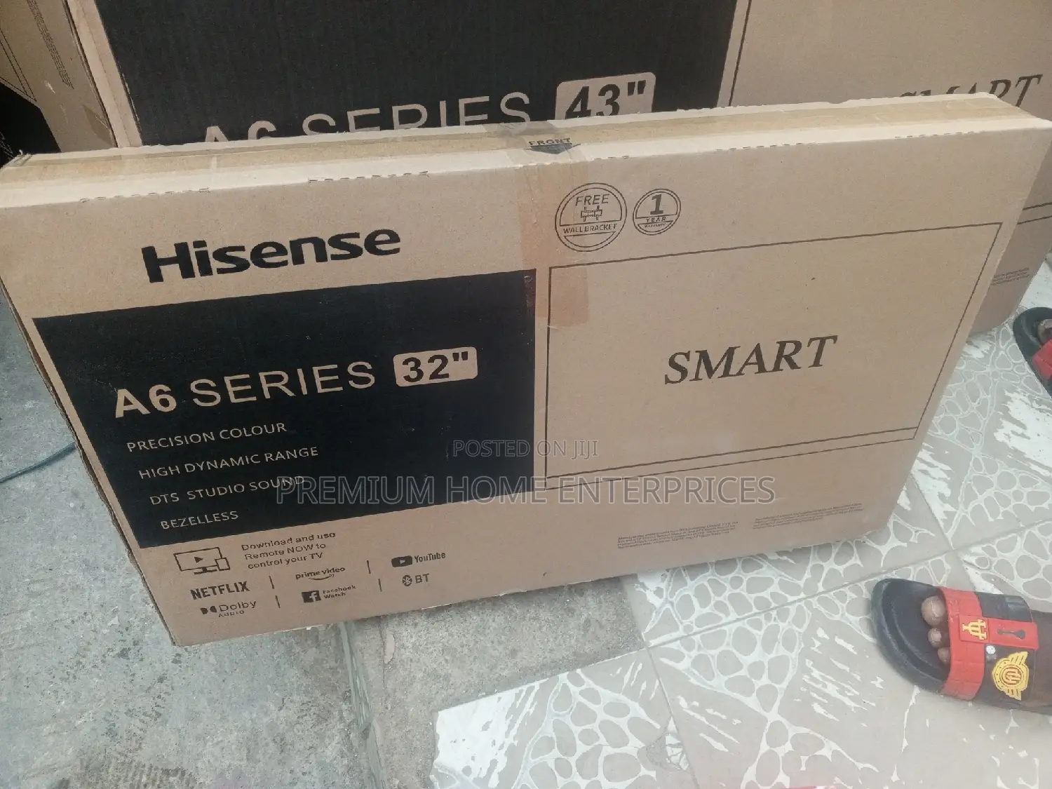 Hisense 32''inches Full HD Smart TV Year Warranty