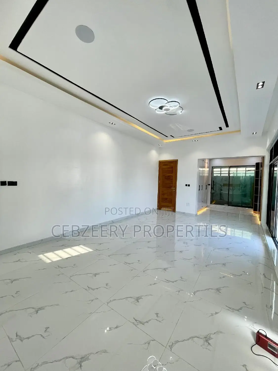 5bdrm Duplex in Lekki for sale