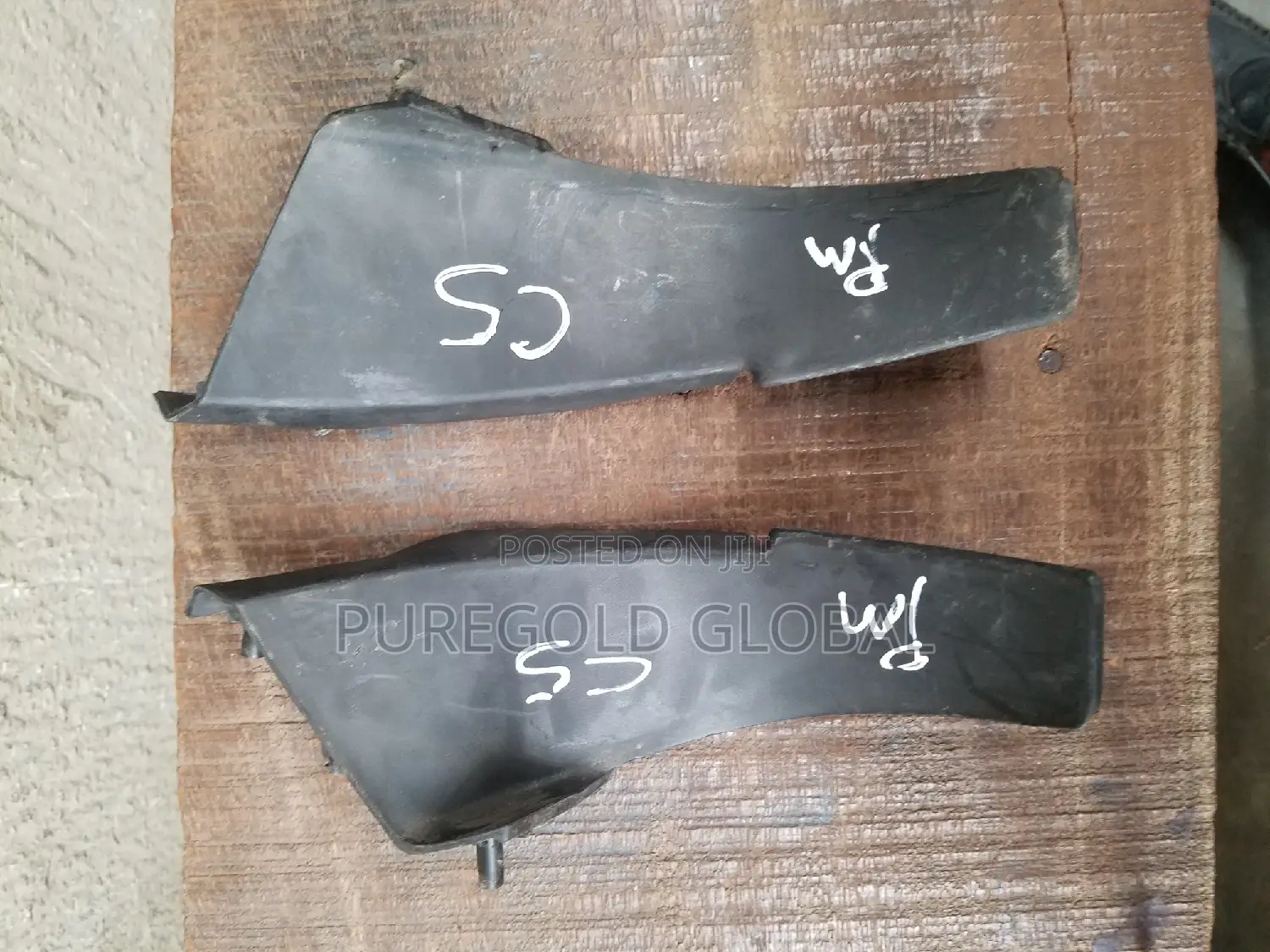 2019 Sorento Wiper Grille Ends