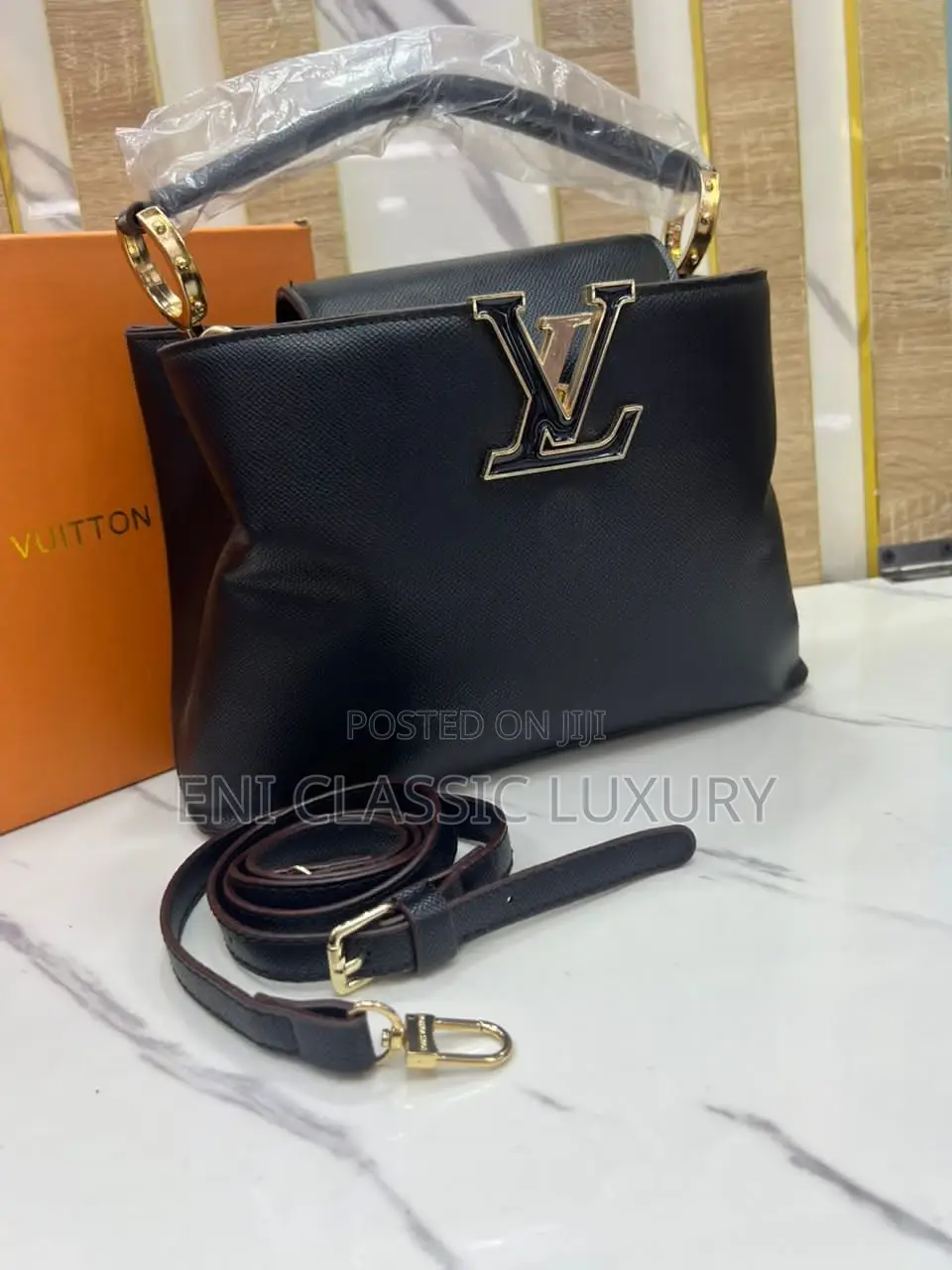 Luxury Women's Bags Louis Vuitton Available in Store 