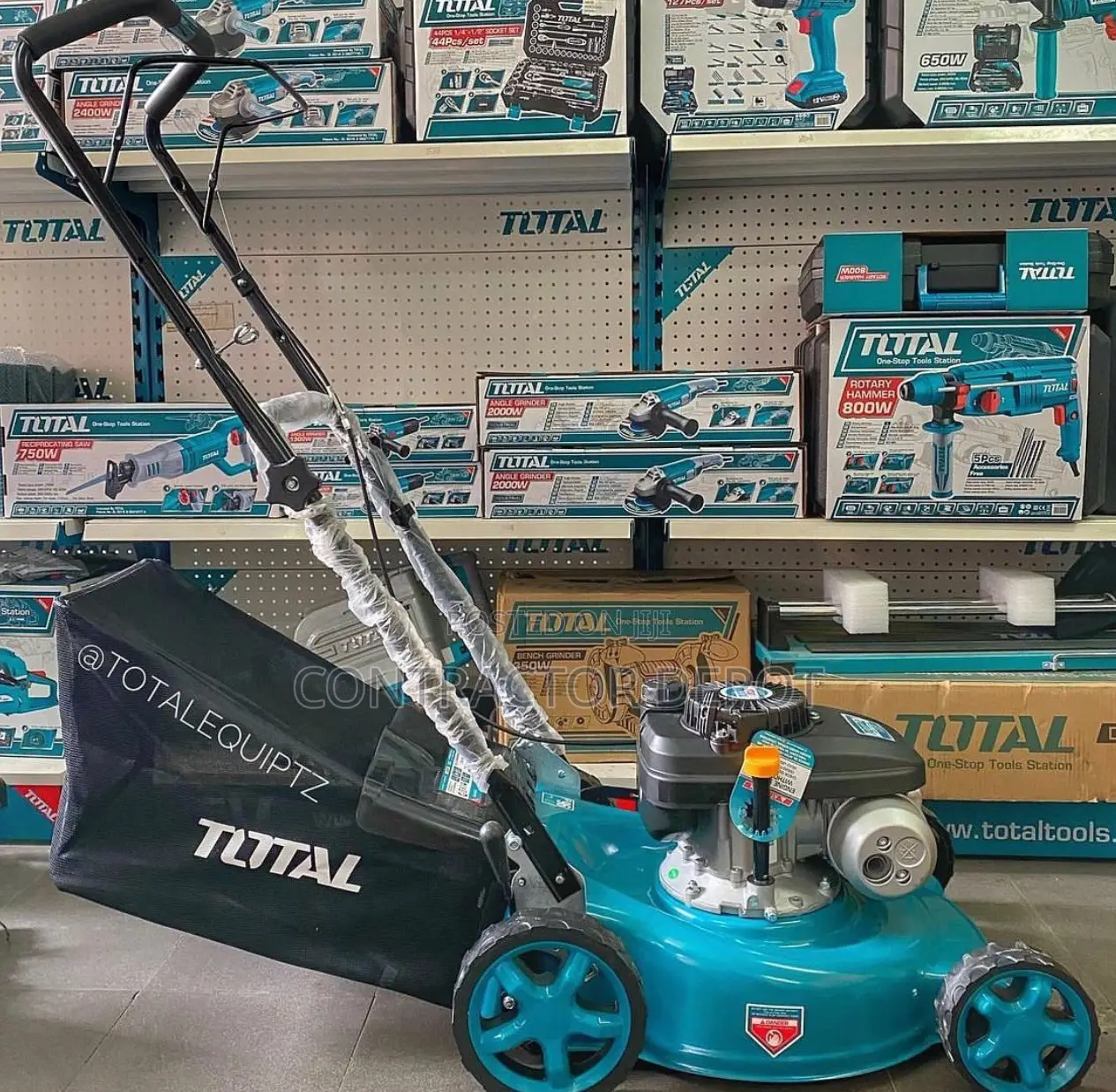 Totalgasoline Lawn Mower TOTAL-TGT196201 SELF PROPELLED