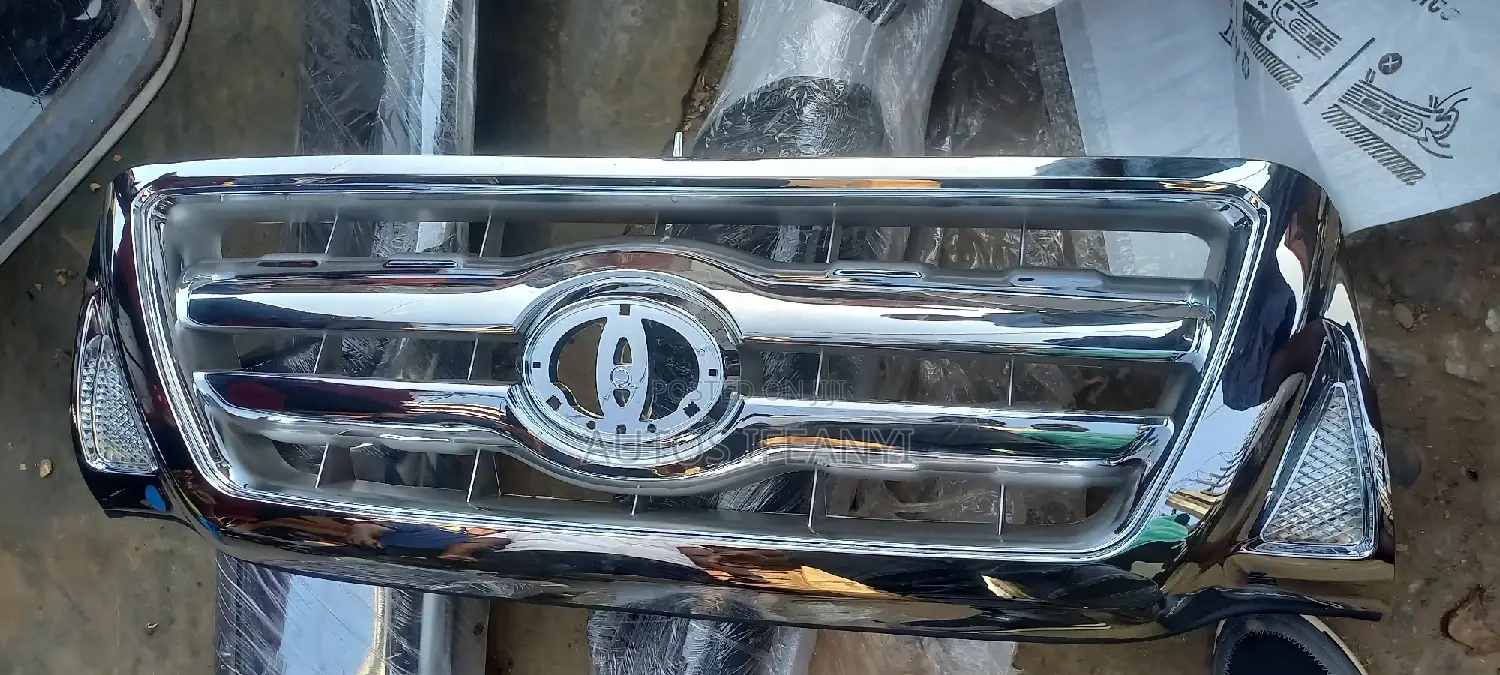 Front Grill Toyota Tacoma 2005 Available Dm