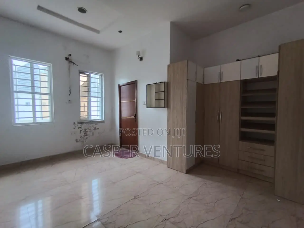 4bdrm Duplex in Alternative, Chevron for rent