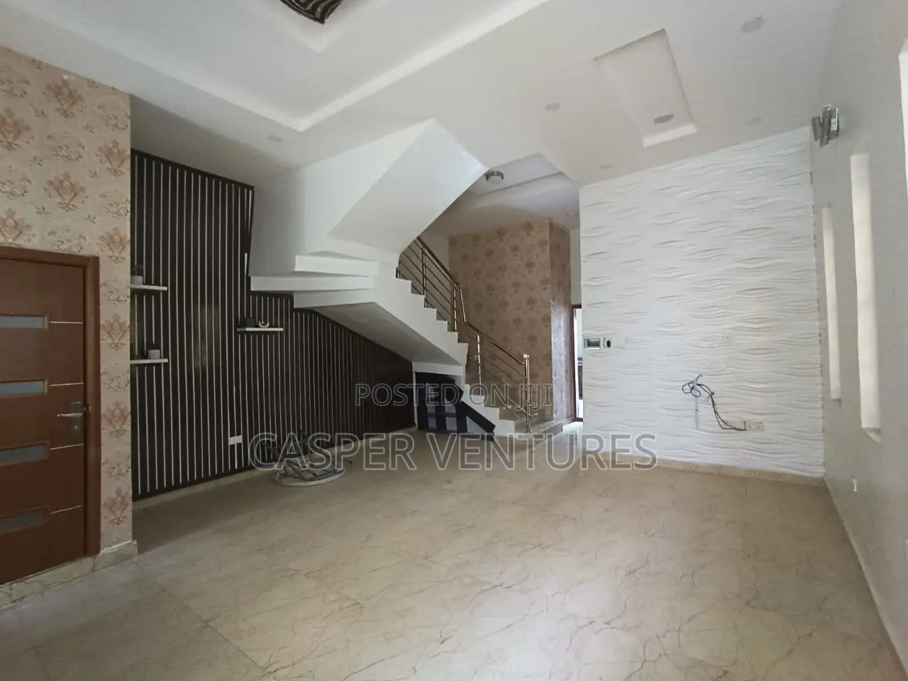 4bdrm Duplex in Alternative, Chevron for rent