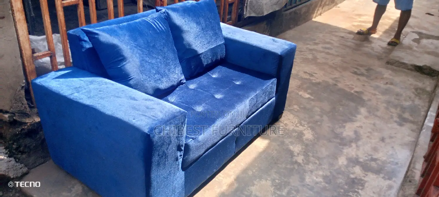 Standardtwo Sitter Cushion Chair