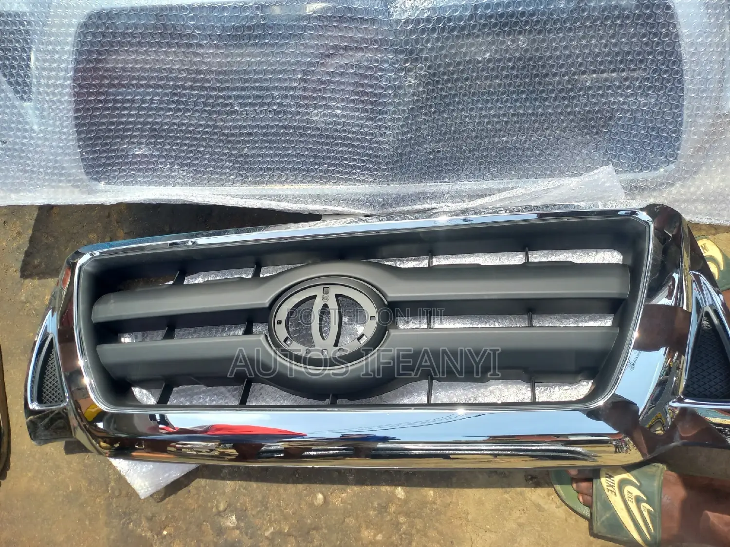 Toyota Tacoma Front Grill 2005 Available Dm