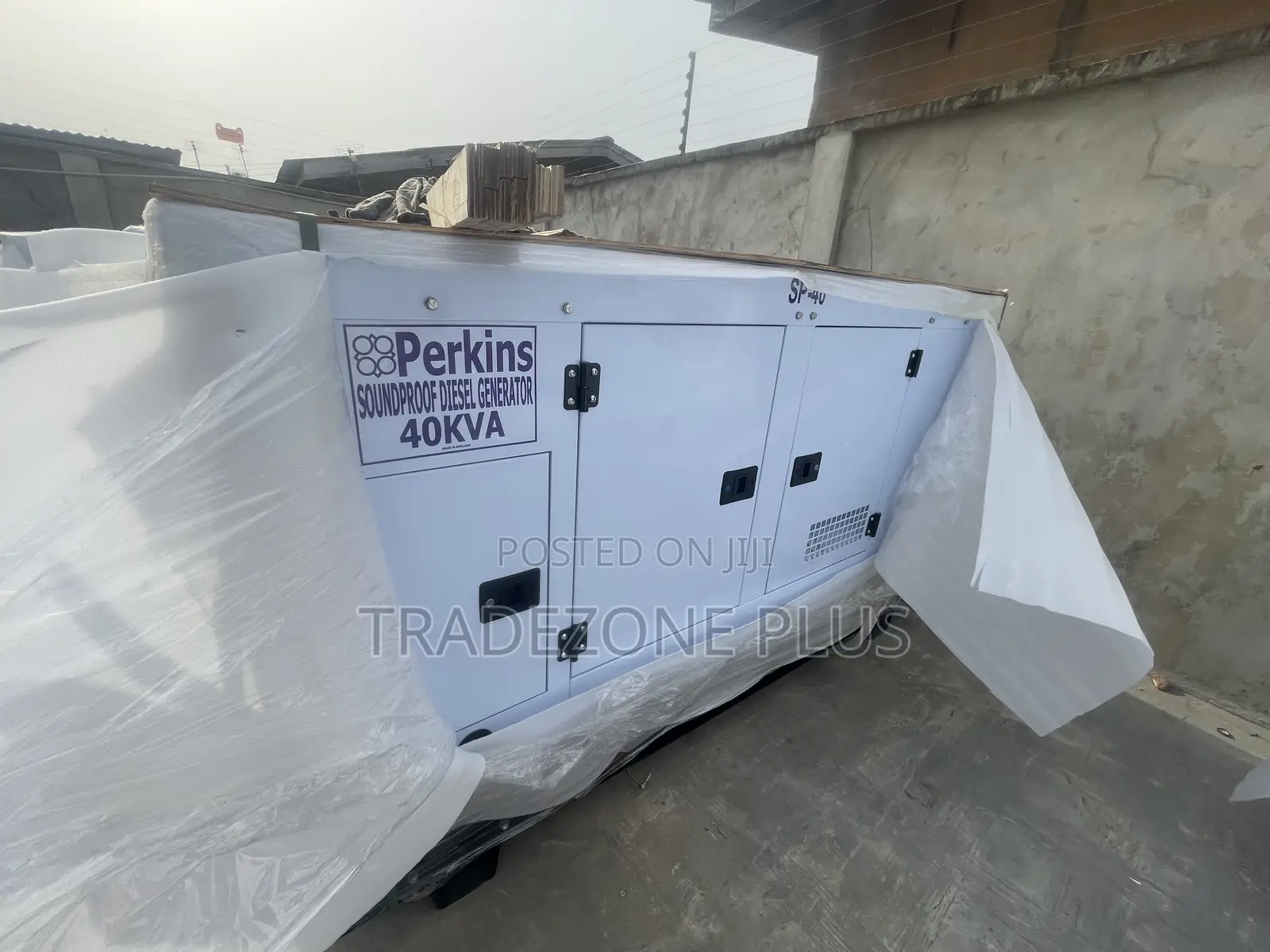 40kva Perkins Soundproof DIESEL Generator