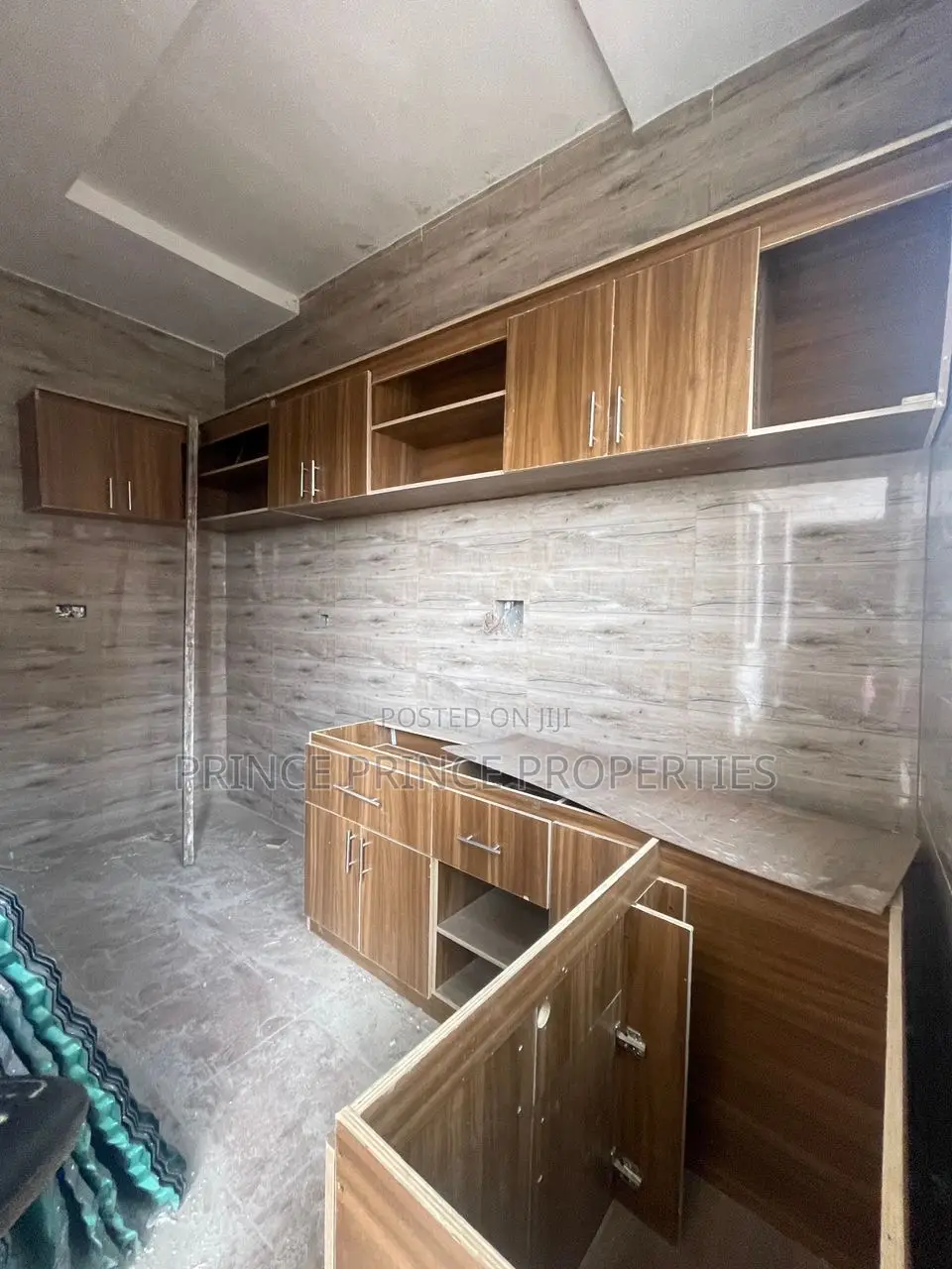 Furnished 2bdrm Block of Flats in Surulere for rent