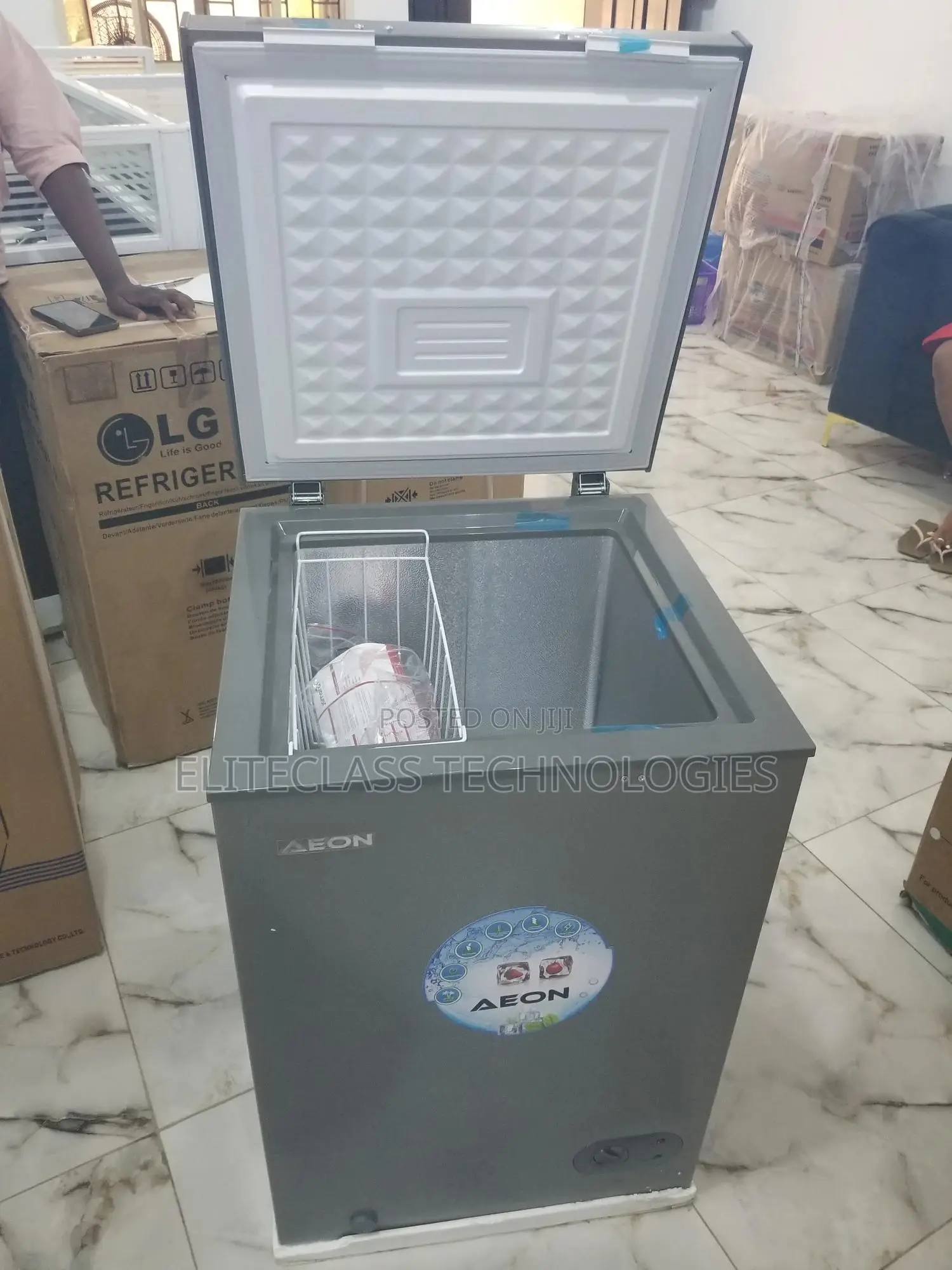 100L Aeon Chest Freezer ACF100GK - Original.