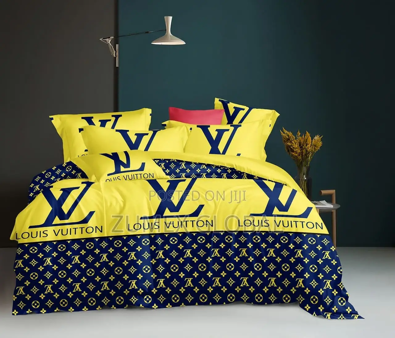 Complete Duvet Set With Bedsheets and Four Pillow Case