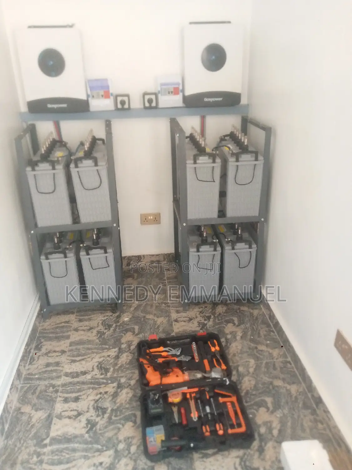 Double 5kv Inverter With 8 Batteries