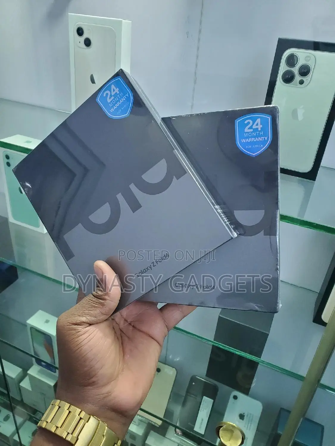New Samsung Galaxy Z Fold4 256 GB Gold