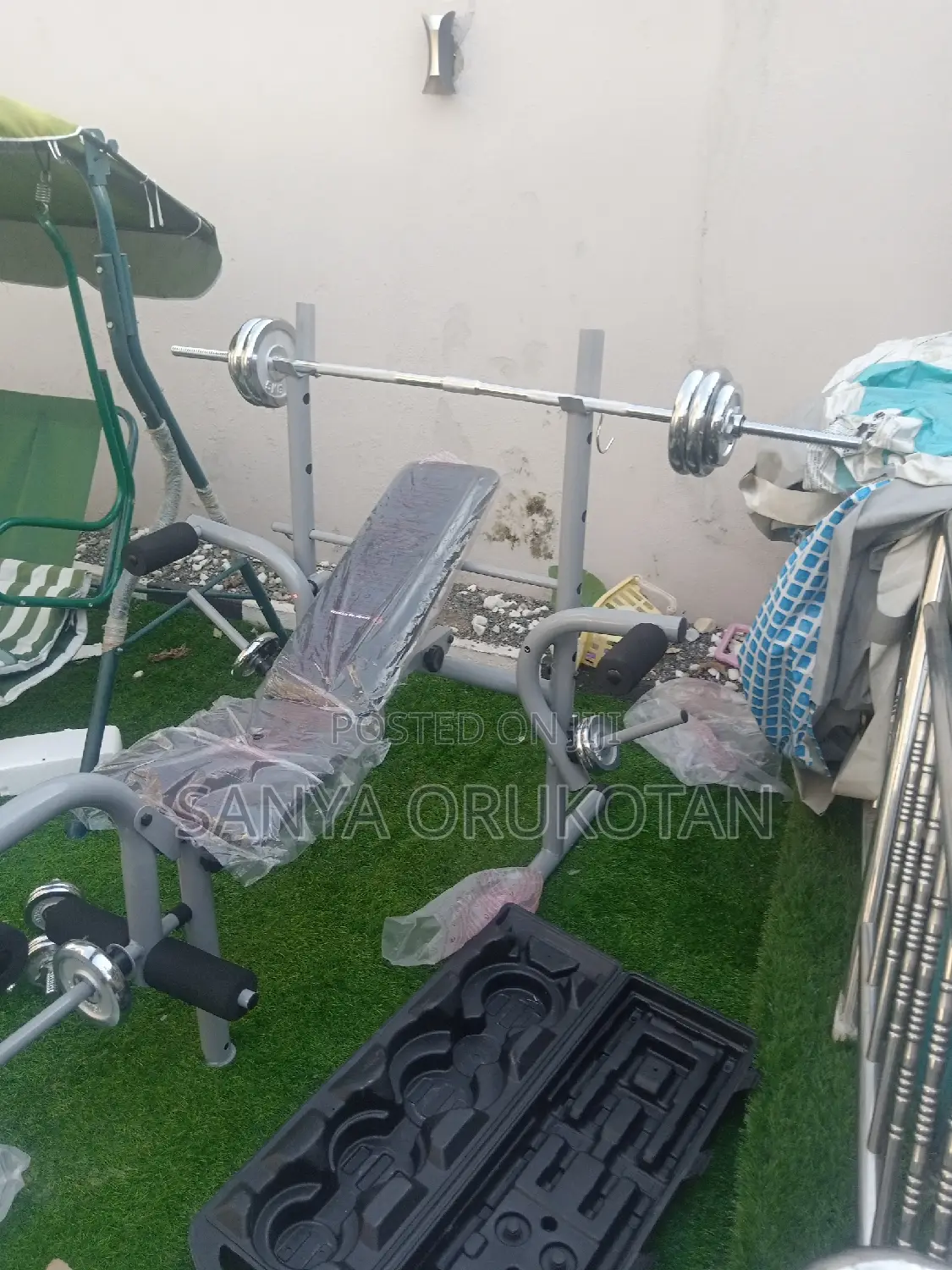 Bench Press With Complete Accessories