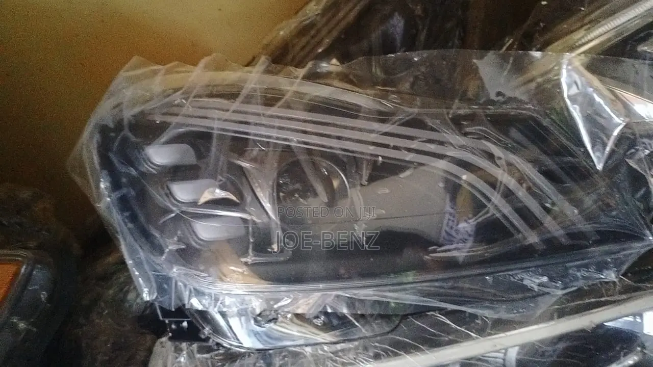 C300 2013 Merbearch Headlights