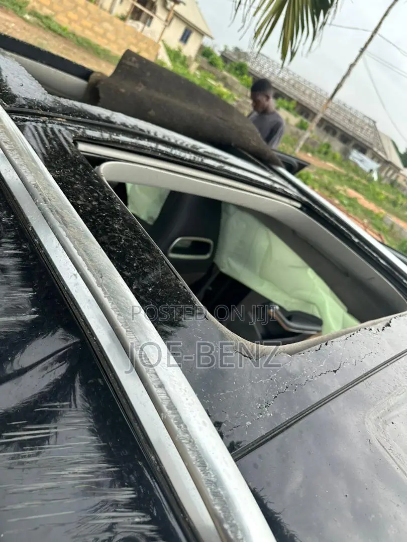 C300 2018 Complete Roof Glass