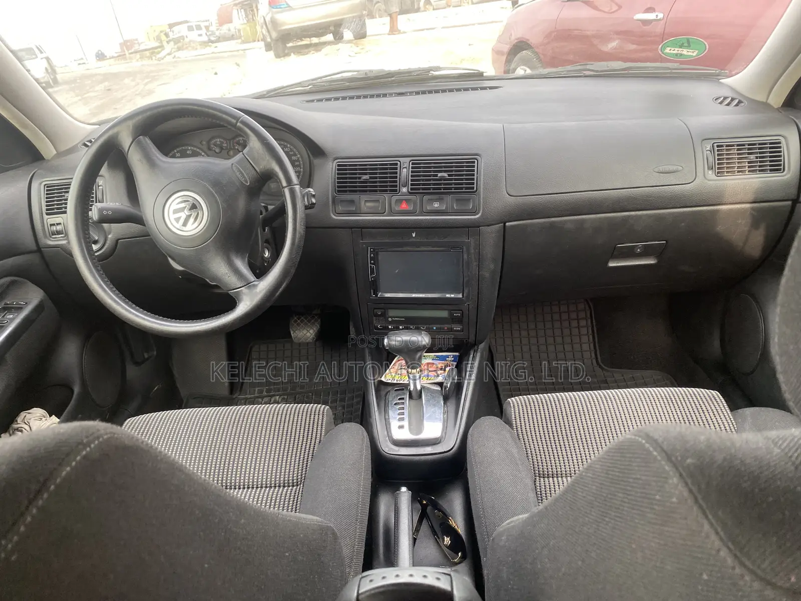 Volkswagen Golf 2004 Black
