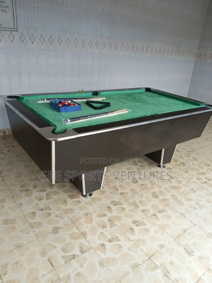 7ft Local Made Beautiful Snooker Table With Accessories