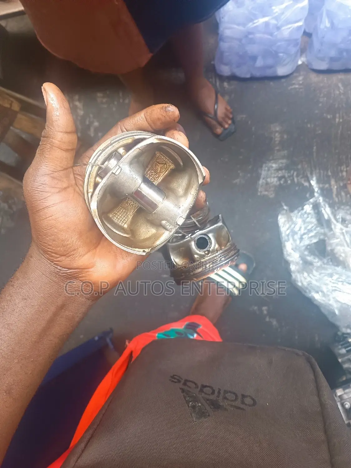 Pistons and Rings for Mercedes Benz (270) GLA CLA Aclass
