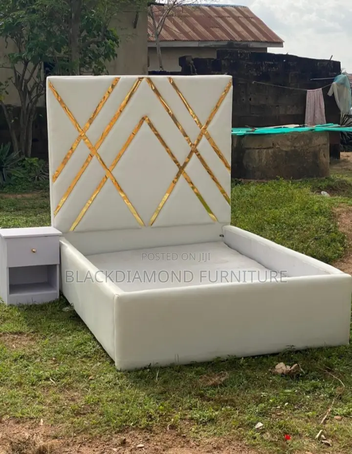 41⁄2 Padded Bed Frame By Blackdiamondfurniture And Interior