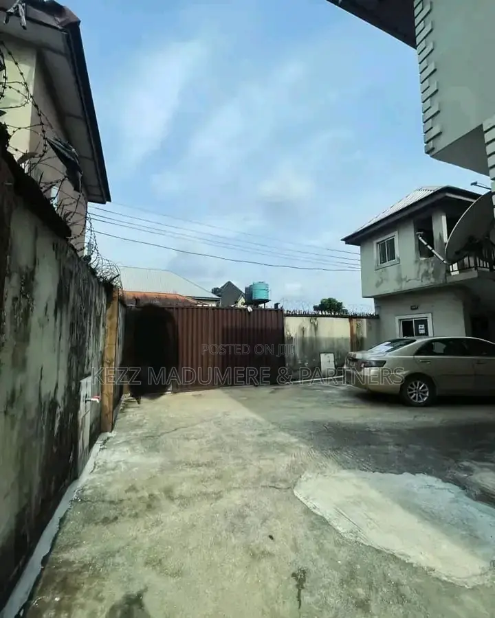 8bdrm Block of Flats in Ada George , Port for sale