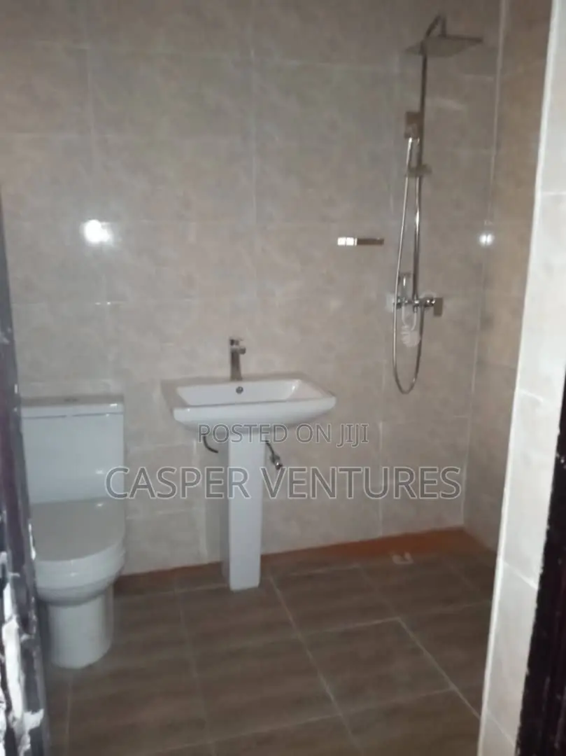 4bdrm Duplex in New Road, Lekki for rent
