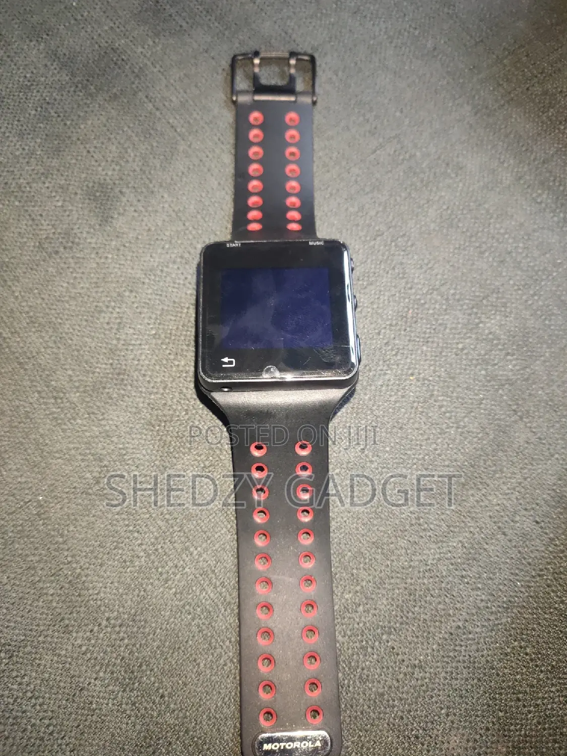 Motorola Motoactv 8GB GPS Fitness Tracker and Smart MP3