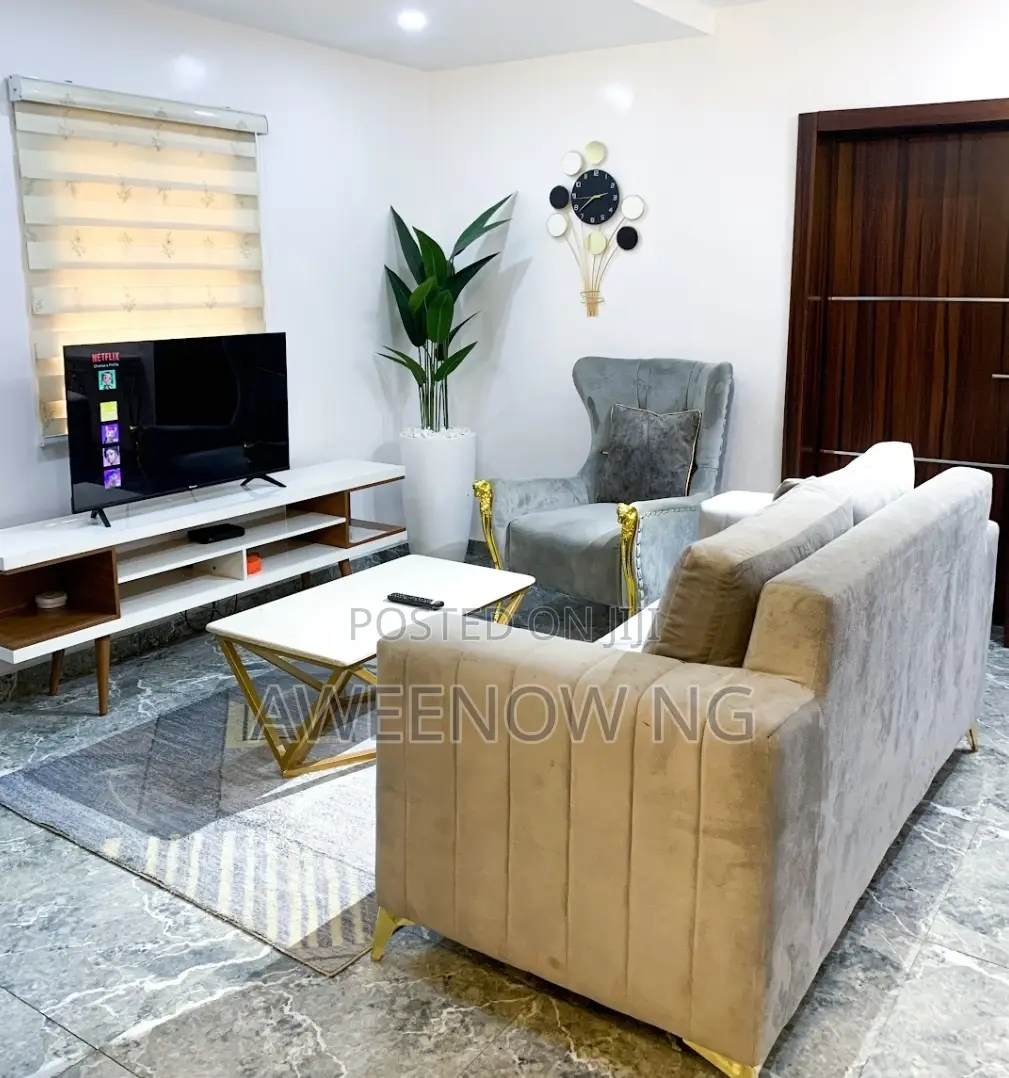 One Bedroom Apartment